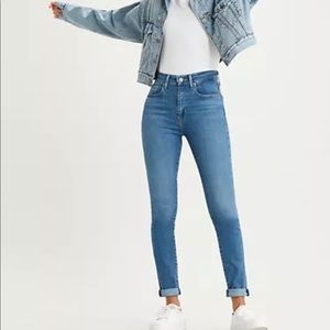 Levi’s high rise skinny jeans